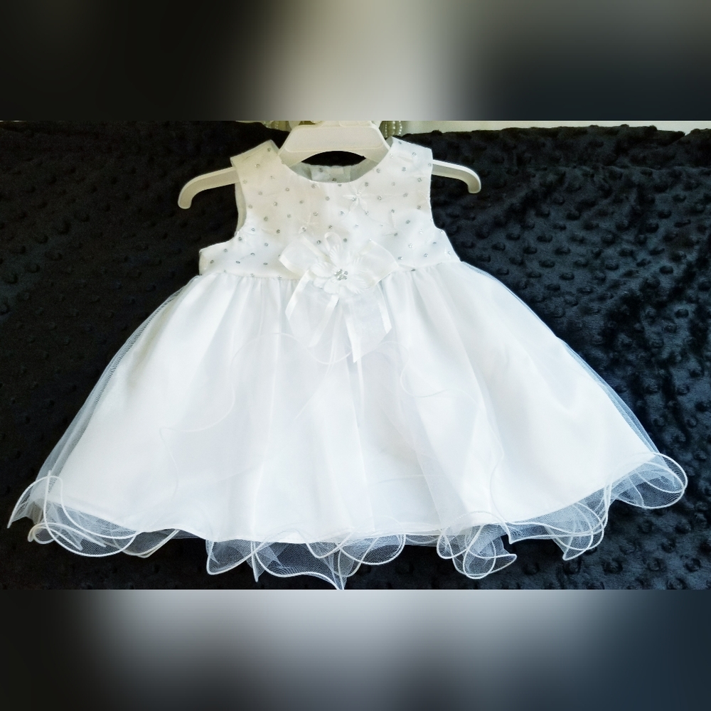 NWT La Princess Baby Girl White Formal Dress Embroidered Flower Lace  Size 3/6M